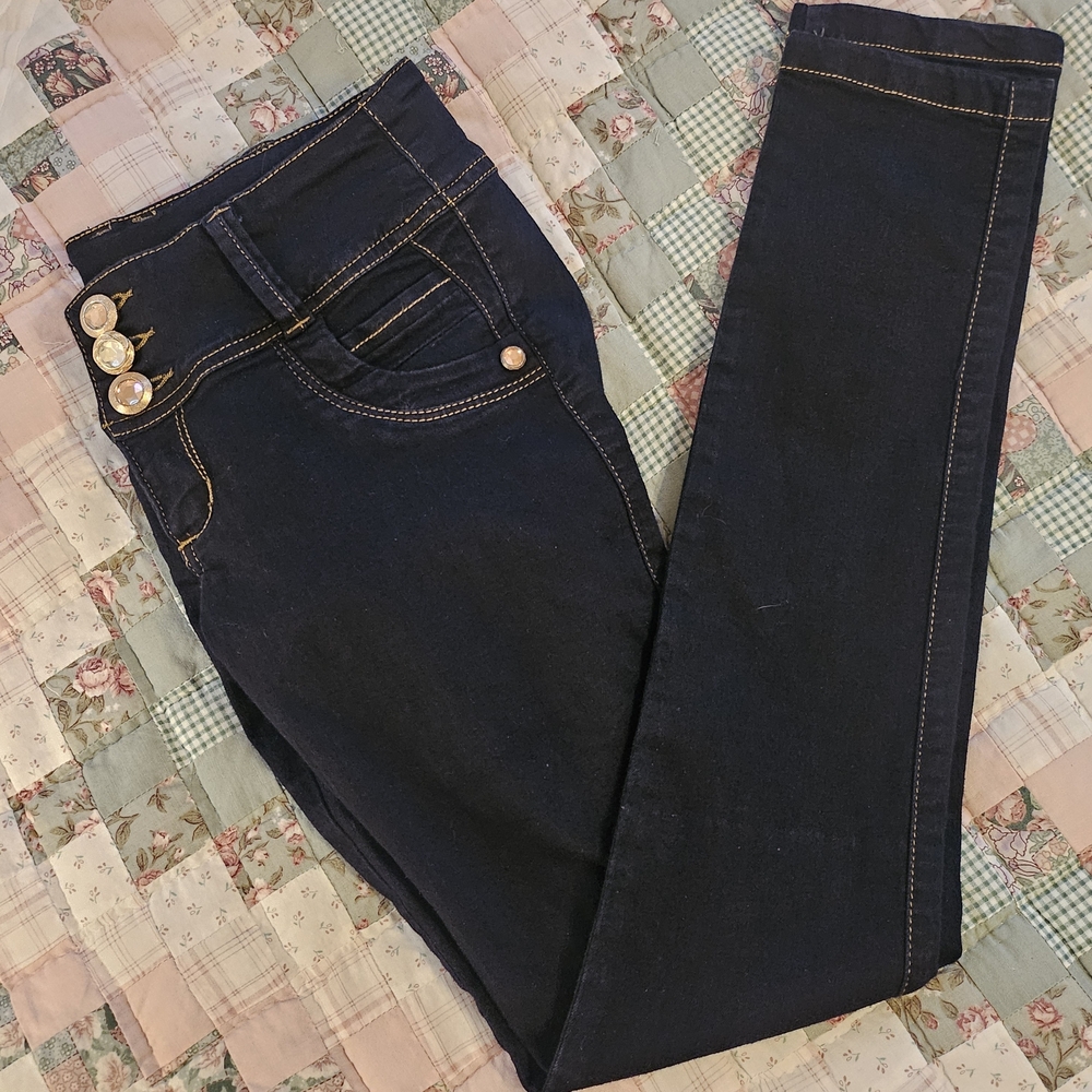 BK Juniors Dark Wash- Tall Jeggings/ Crystal accents - Size 3